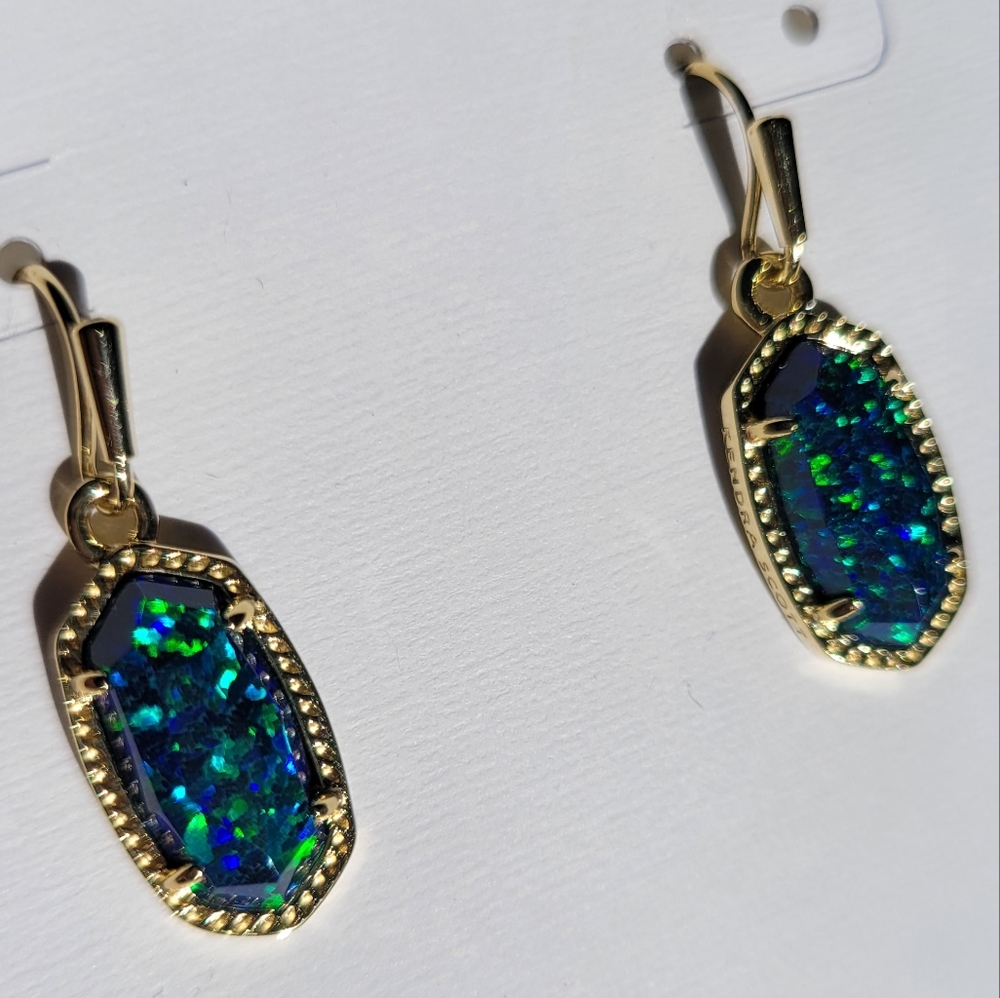 NWT KENDRA SCOTT KYOCERA OPAL EARRINGS 14K GOLD PLATED OVER BRASS DAINTY STYLE